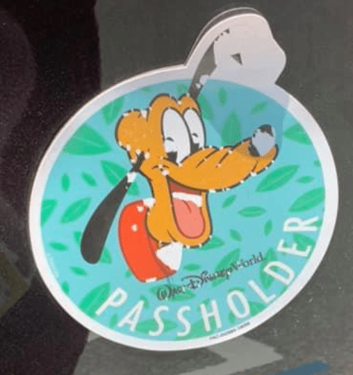 List of Disney World Passholder Magnets Over The Years 5