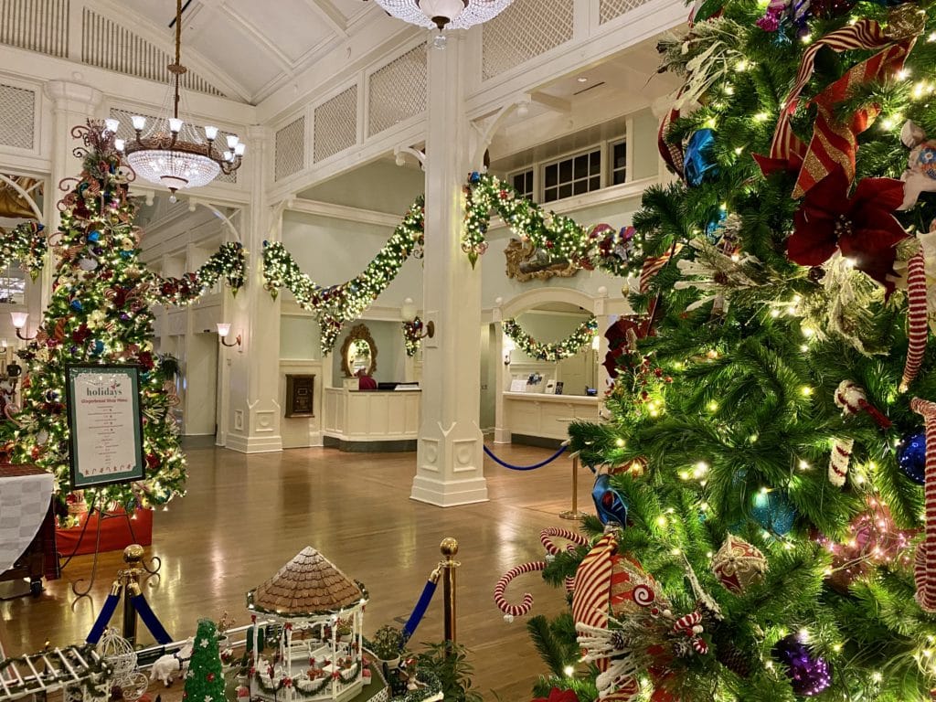 Best Time to Visit Walt Disney World Resort During the Holidays & Christmas 2