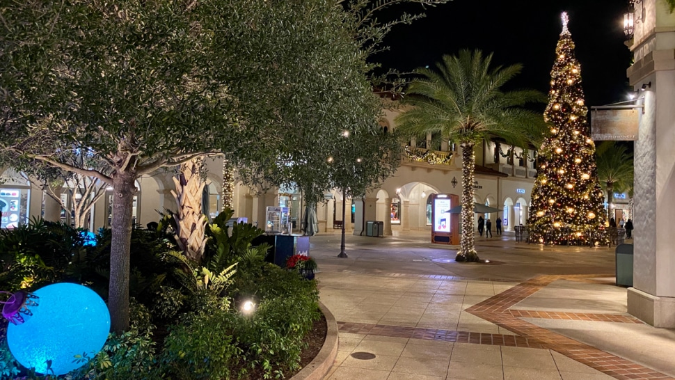 Disney Springs Christmas Tree and Christmas Decorations in 2019