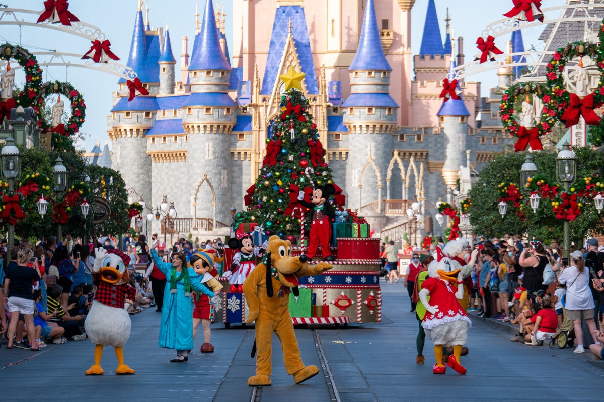 Christmas at Disney World During Covid-19 2