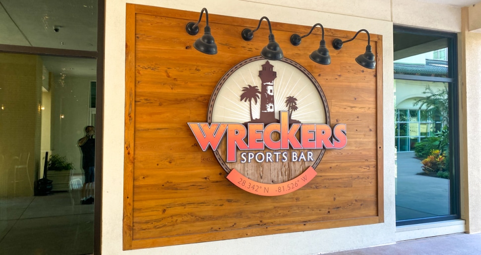 Wreckers Sports Bar at Gaylord Palms Orlando Resort Florida